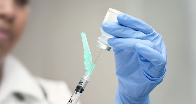 Rusya'da, korona virüs aşısının ilk parti üretiminin dağıtımına başlandı