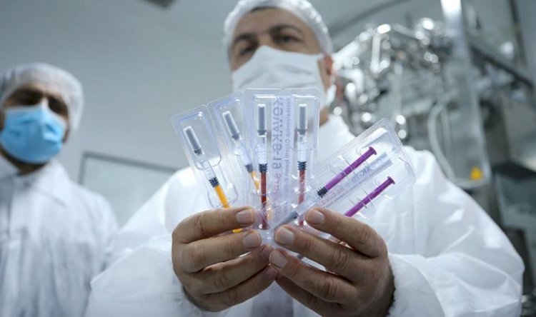 Emir'den Bakan Koca'ya: Kaç doz Biontech aşısı çöpe gitti?